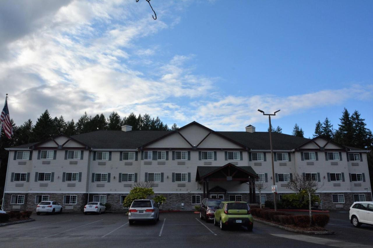 Fairbridge Inn & Suites Dupont Exterior photo